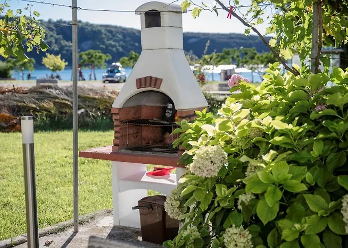 Stanicic بيت ضيافة