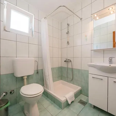 招待所 Stanicic Kampor